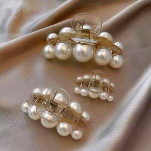 Pearl Hair Claw,Styling Hair Clips Strong Hold Hair Jaw Clips,